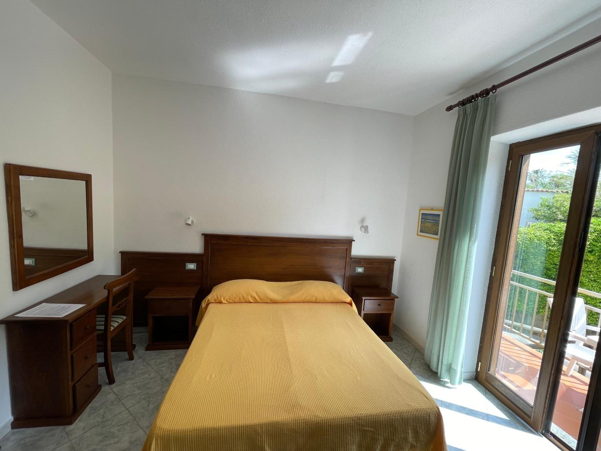 Residence Andrea A Mare Forio di Ischia Zewnętrze zdjęcie