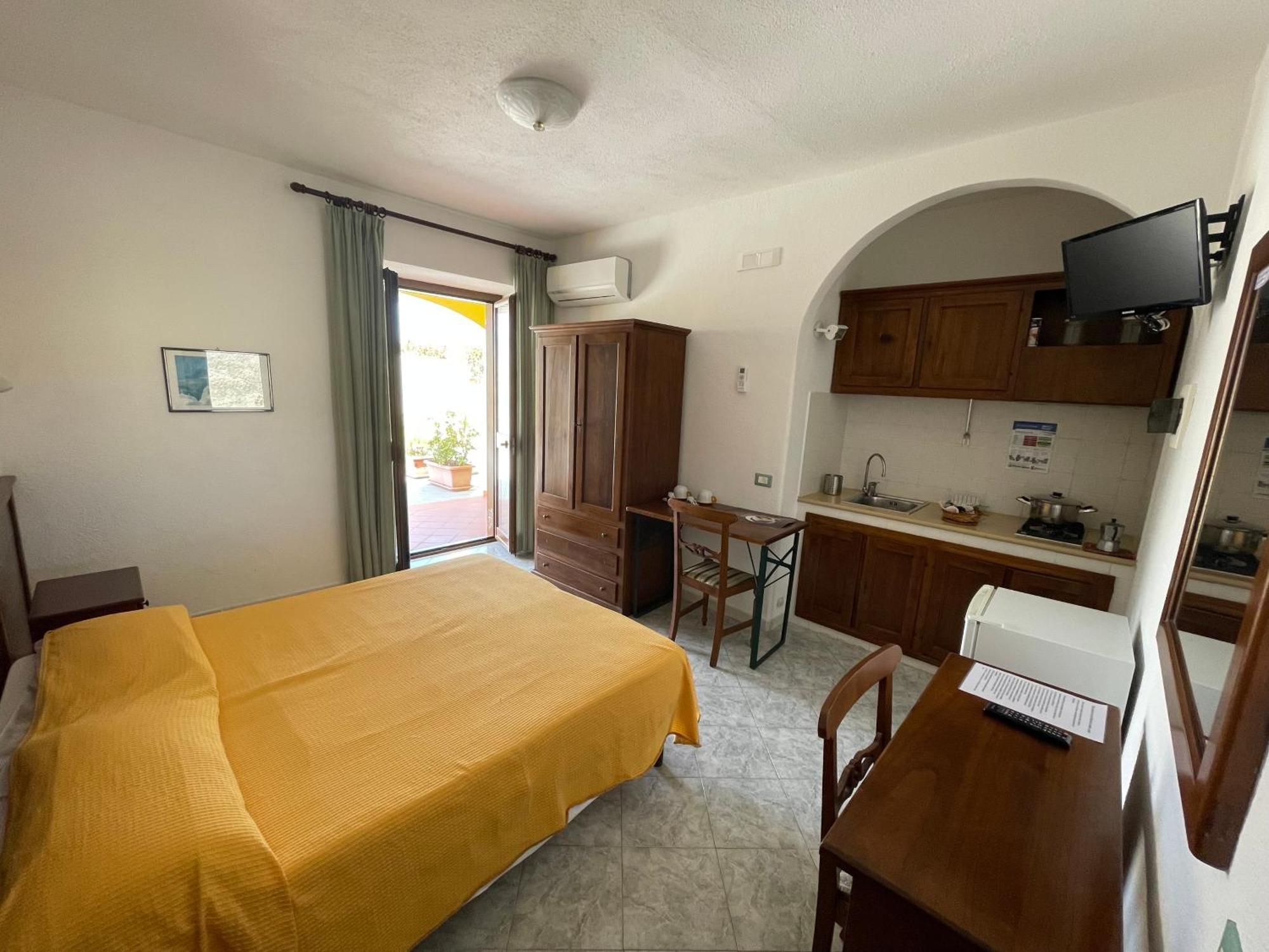 Residence Andrea A Mare Forio di Ischia Zewnętrze zdjęcie